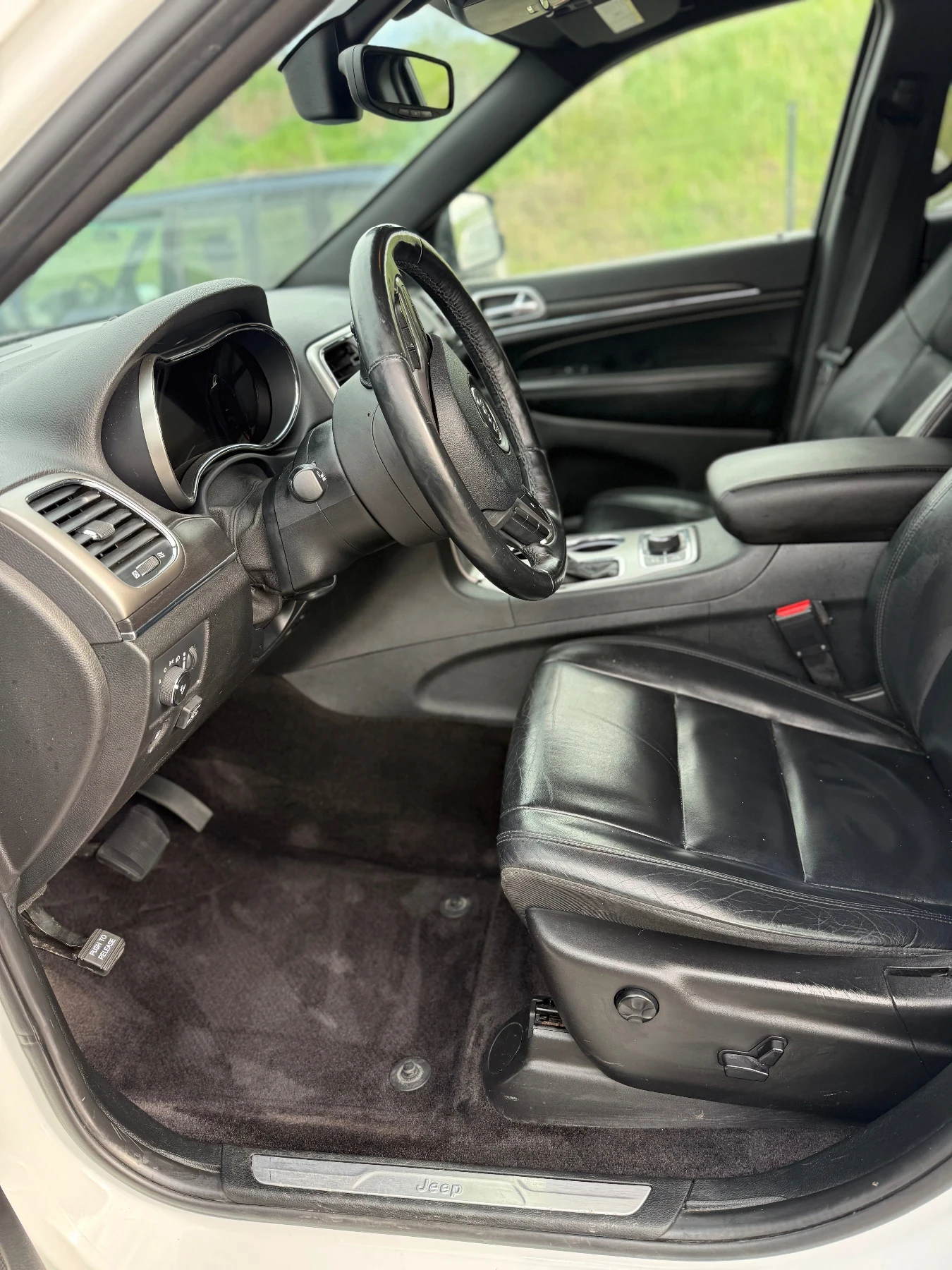 Jeep Grand cherokee 3.6 4x4 бензин гас обслужен, снимка 16 - Автомобили и джипове - 51477395
