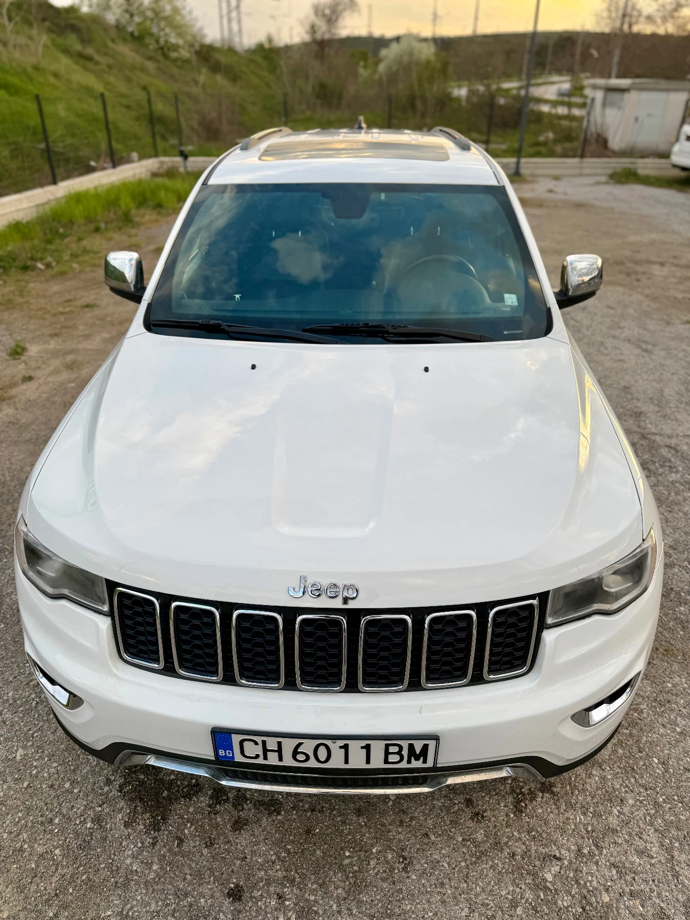 Jeep Grand cherokee 3.6 4x4 бензин гас обслужен, снимка 8 - Автомобили и джипове - 51477395