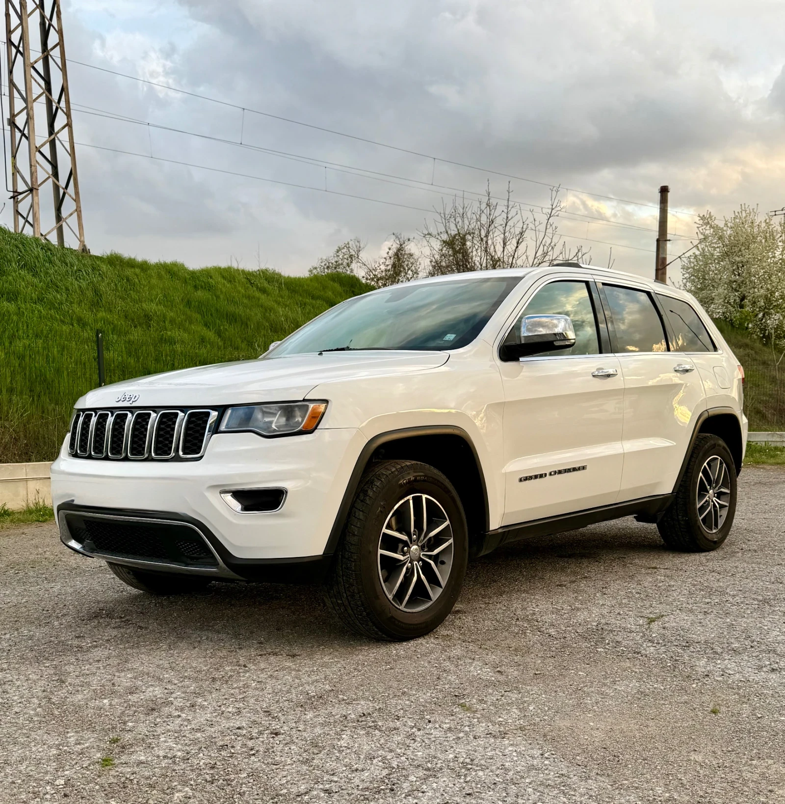 Jeep Grand cherokee 3.6 4x4 бензин гас обслужен