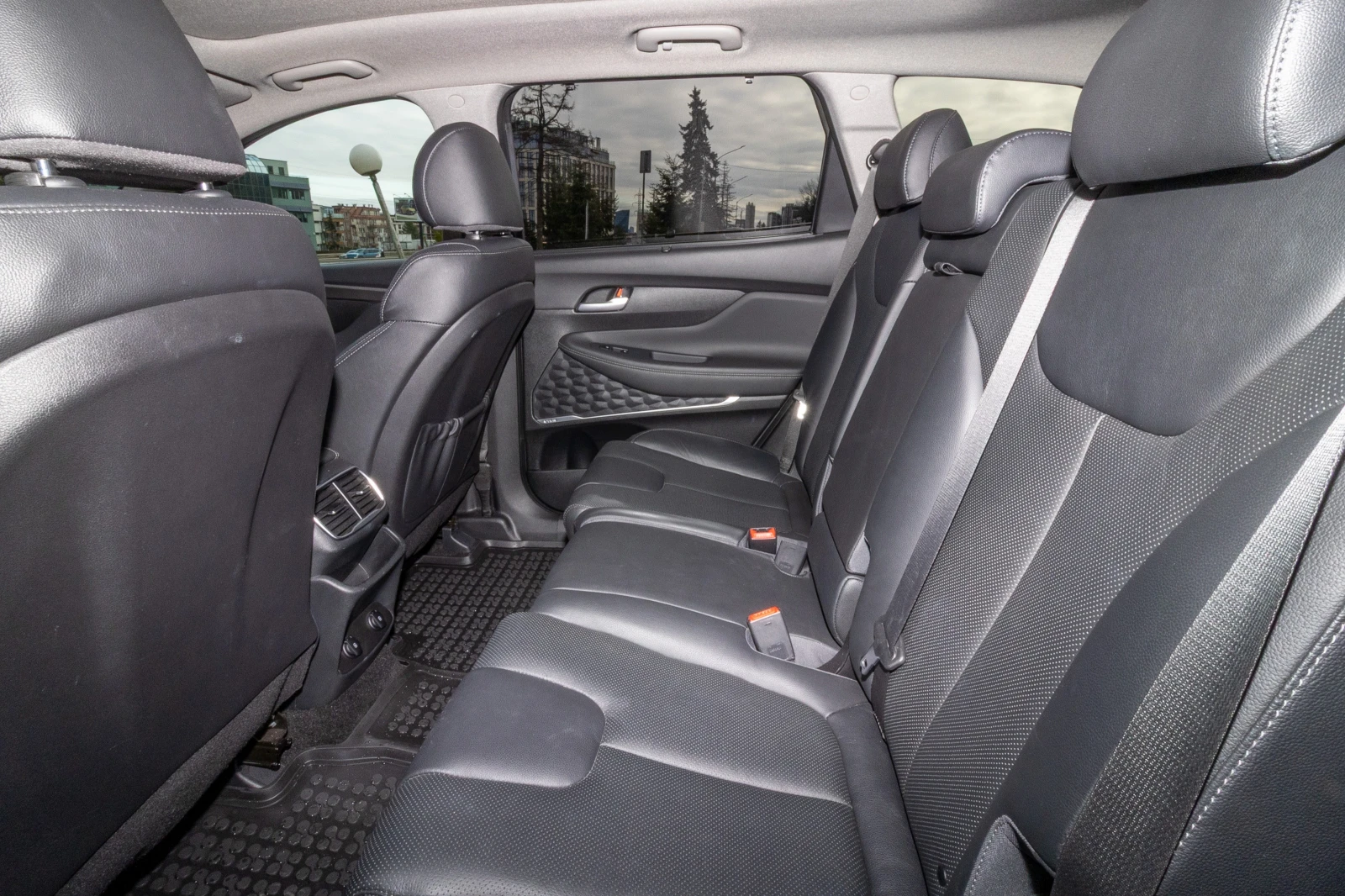 Hyundai Santa fe ULTIMATE на ТОП ЦЕНА и с гаранция!!! - изображение 9