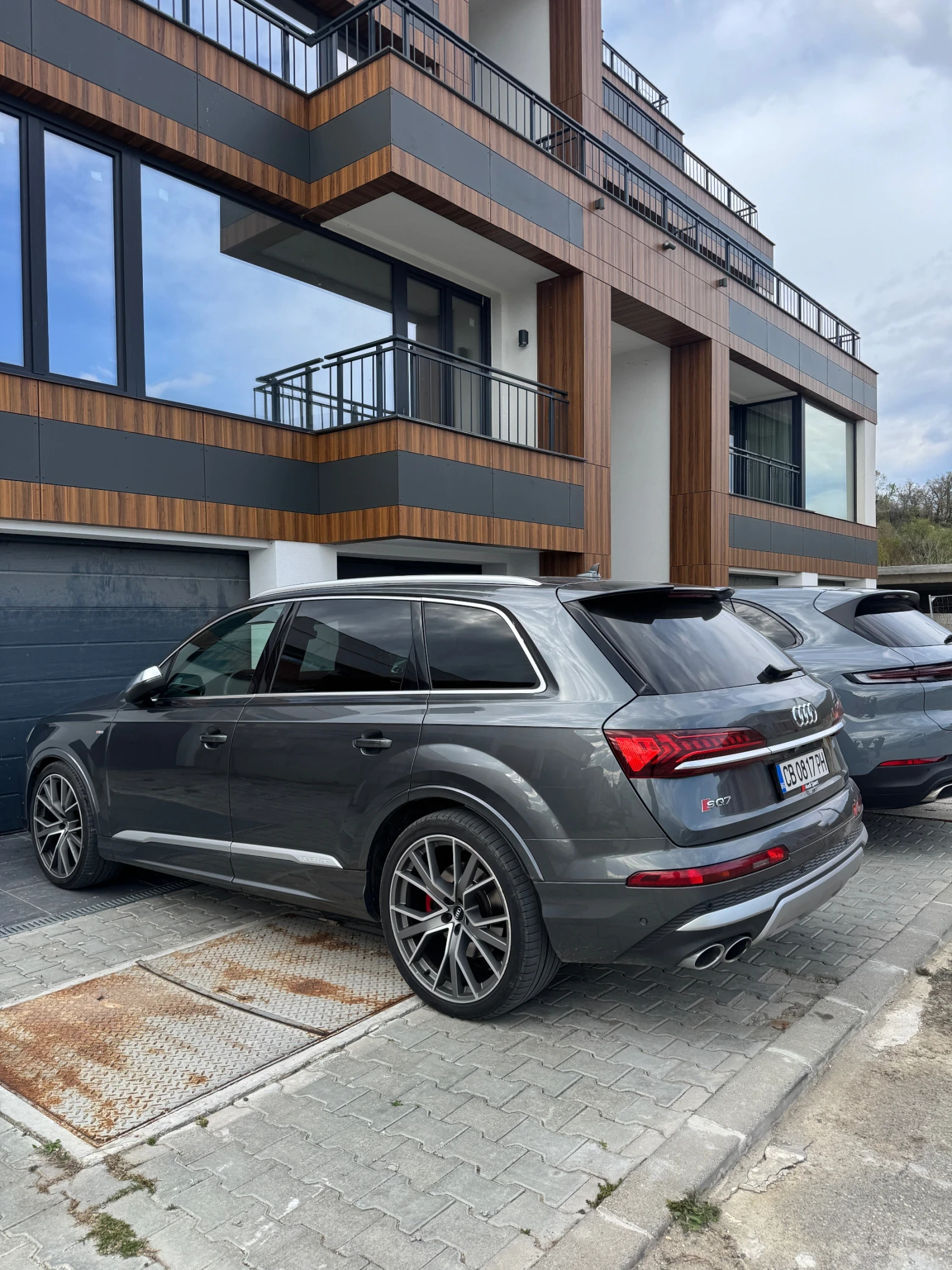 Audi SQ7 ГАРАНЦИОННА !!! 13000 първоначална 6+ 1* 3XS-LINE, снимка 10 - Автомобили и джипове - 54197665