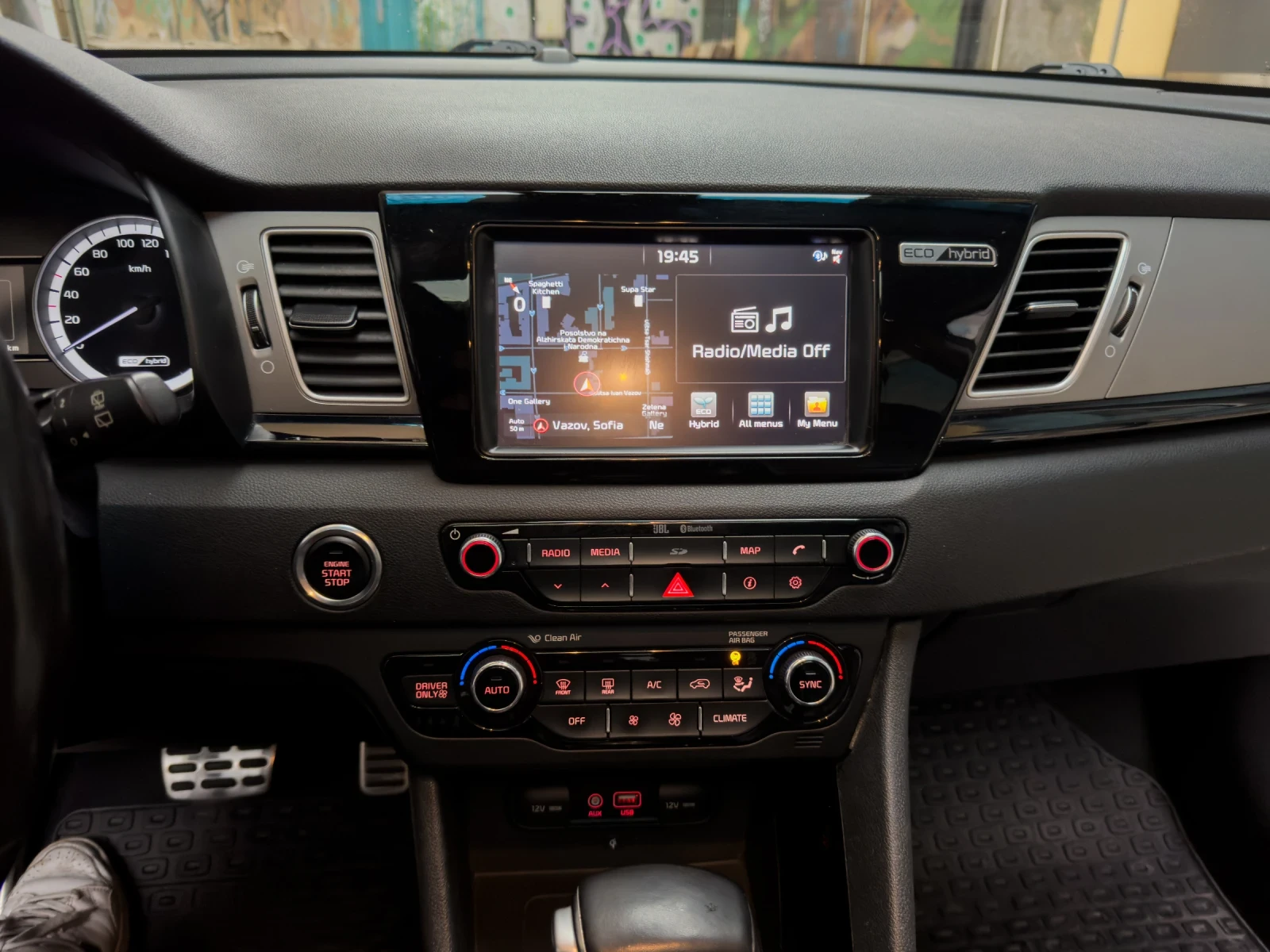 Kia Niro  Kia Niro Hybrid-FULL EXTRAS-Панорама-JBL-Камера , снимка 7 - Автомобили и джипове - 54214115