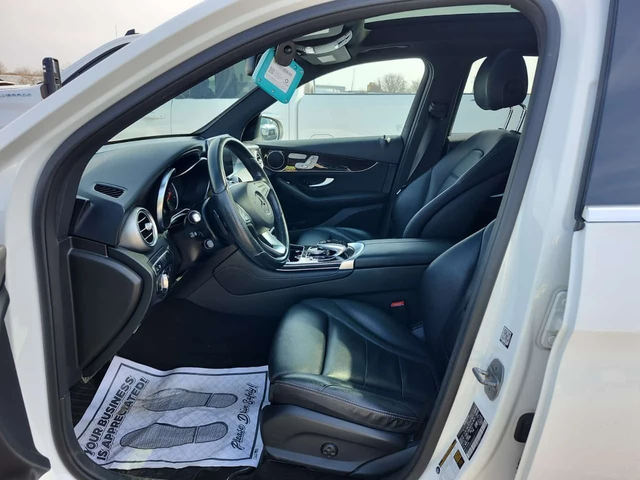 Mercedes-Benz GLC 300 * CARFAX * 2 ����� * �������� *  | Mobile.bg � ����������� 9