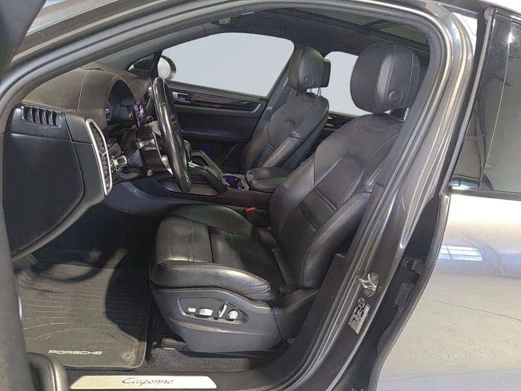 Porsche Cayenne Type 9YA  CARFAX, снимка 8 - Автомобили и джипове - 54642305
