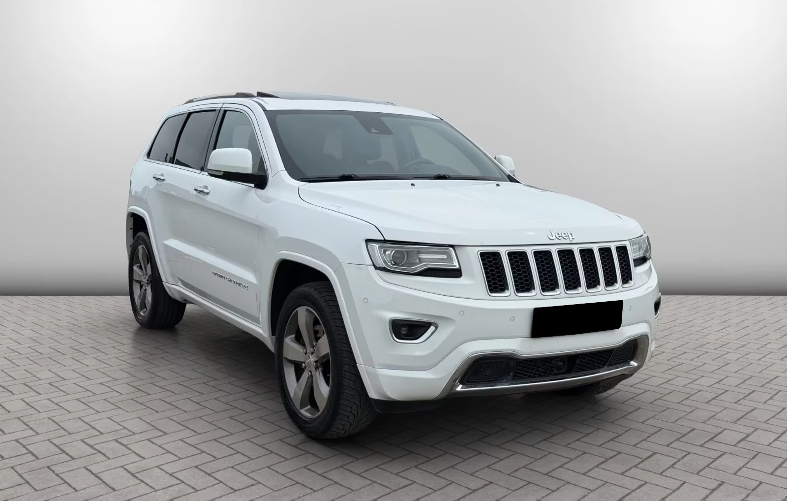 Jeep Grand cherokee Overland/3.0CRDV6/250кс/4x4| Quadra-Lift| Pano| Na, снимка 3 - Автомобили и джипове - 54763905