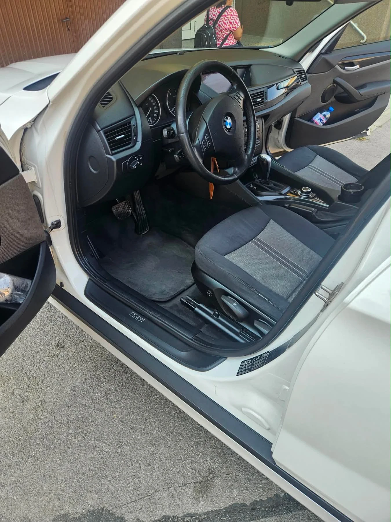 BMW X1, снимка 6 - Автомобили и джипове - 55779329