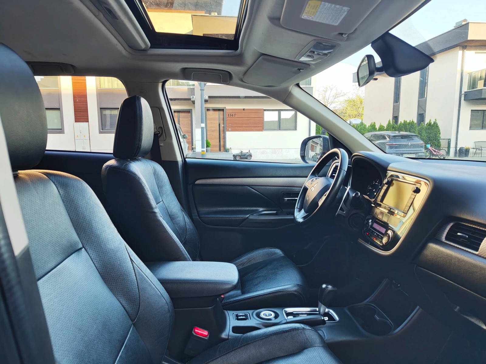 Mitsubishi Outlander ������ ������ | Mobile.bg � ����������� 8