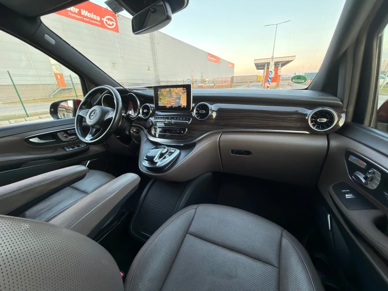 Mercedes-Benz V 300 AMG line 7 местен ГОТОВ ЛИЗИНГ, снимка 13 - Бусове и автобуси - 48791474