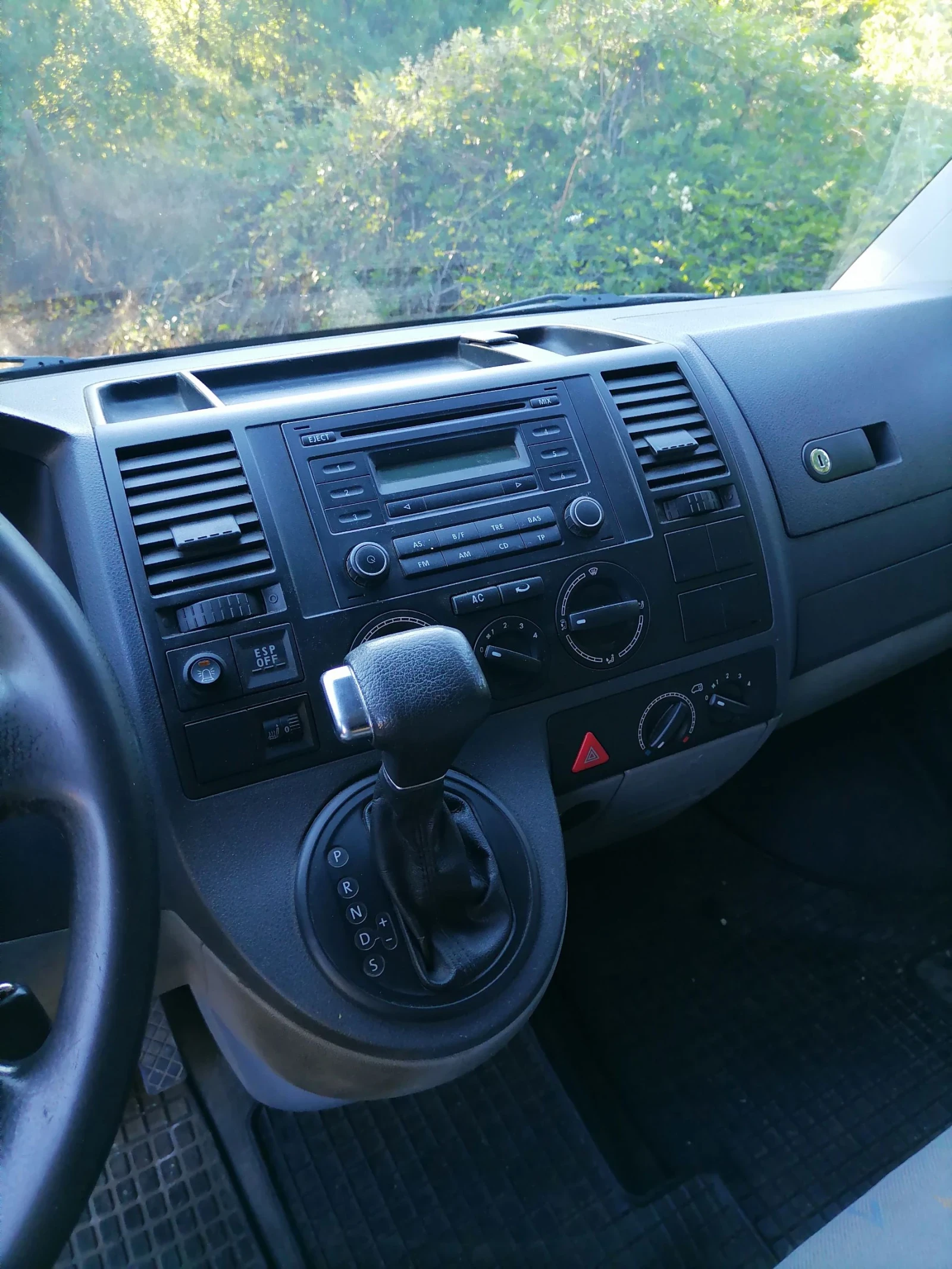 VW T5 2.5 tdi, снимка 8 - Бусове и автобуси - 55467770