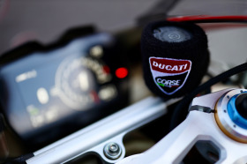 Ducati Panigale V4S, снимка 10