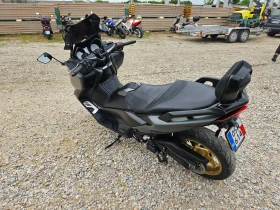     Yamaha T-max  