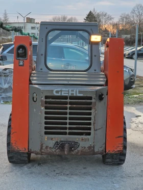 Мини челни товарачи GEHL 3825 SX/1.8т./Кофа+ Вилици/1328м.ч./Самонивелиране, снимка 5