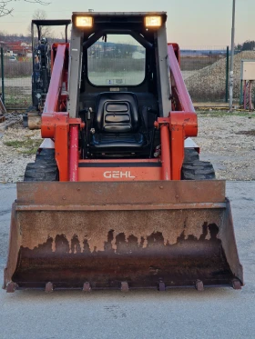 Мини челни товарачи GEHL 3825 SX/1.8т./Кофа+ Вилици/1328м.ч./Самонивелиране - изображение 1