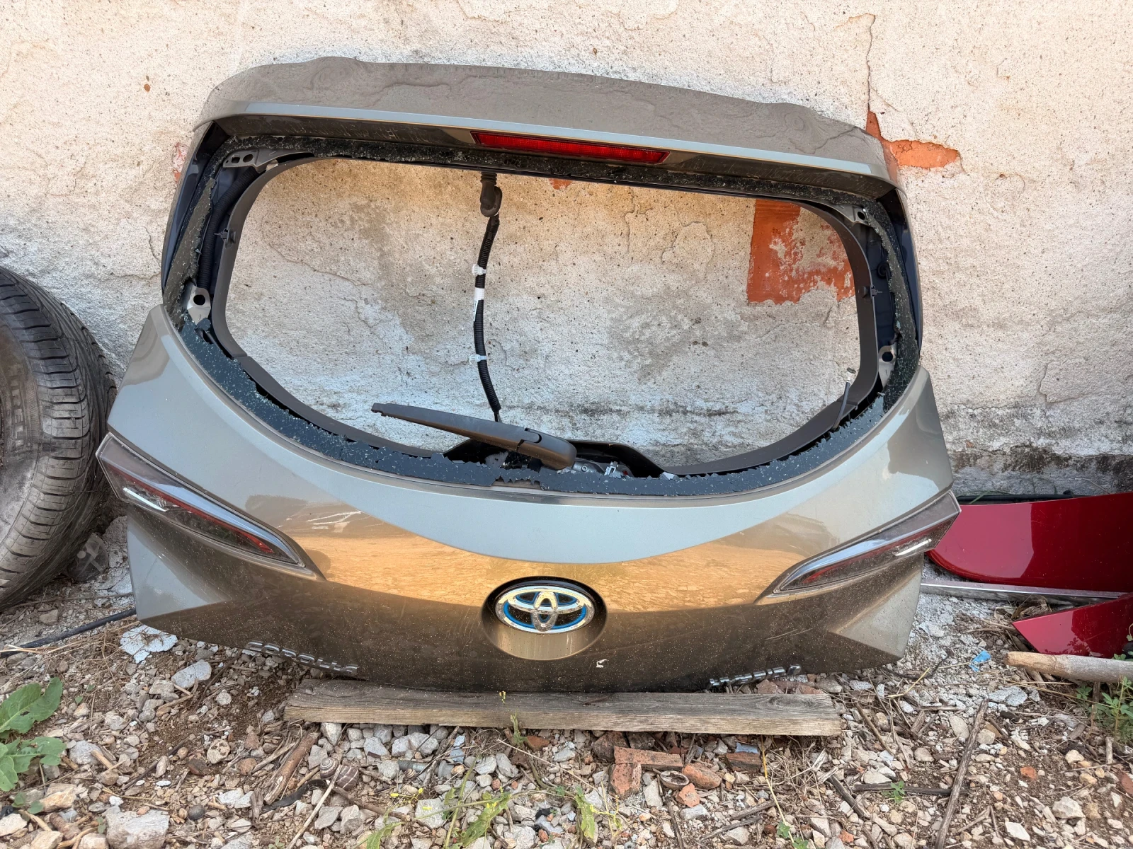 ����� ����� TOYOTA COROLLA E21 Hatchback | Mobile.bg � ����������� 1