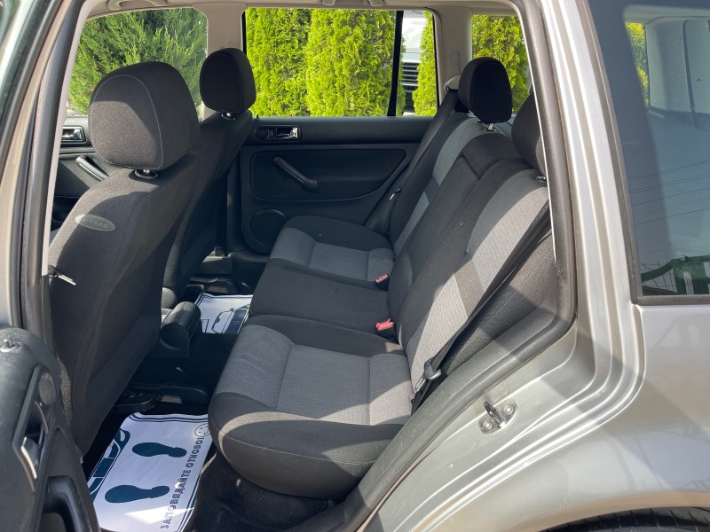 VW Golf 1.9SDI климатик, снимка 12 - Автомобили и джипове - 45843163