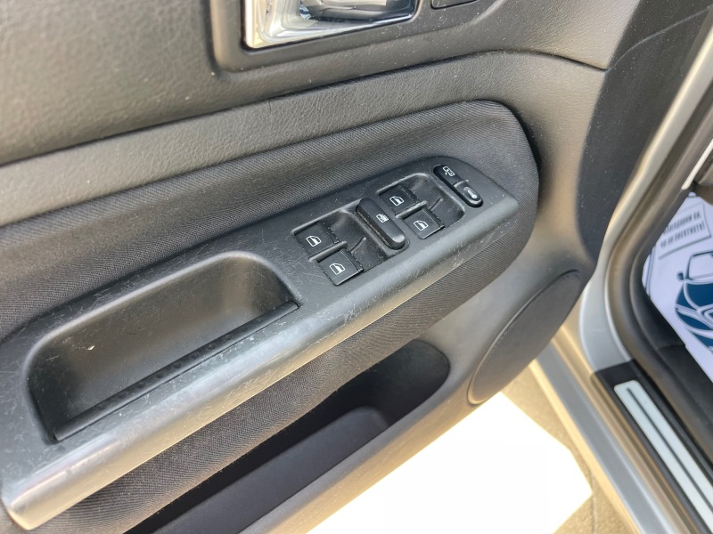 VW Golf 1.9SDI климатик, снимка 15 - Автомобили и джипове - 45843163