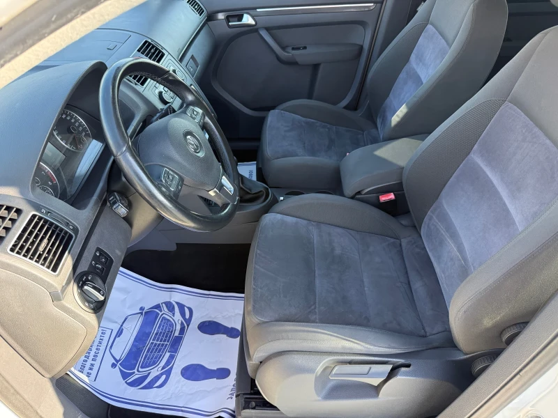 VW Touran (KATO НОВА)^(МЕТАН), снимка 11 - Автомобили и джипове - 46745566