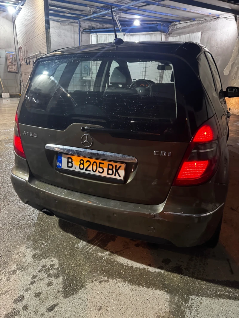 Mercedes-Benz A 180 Facelift, снимка 11 - Автомобили и джипове - 47808221