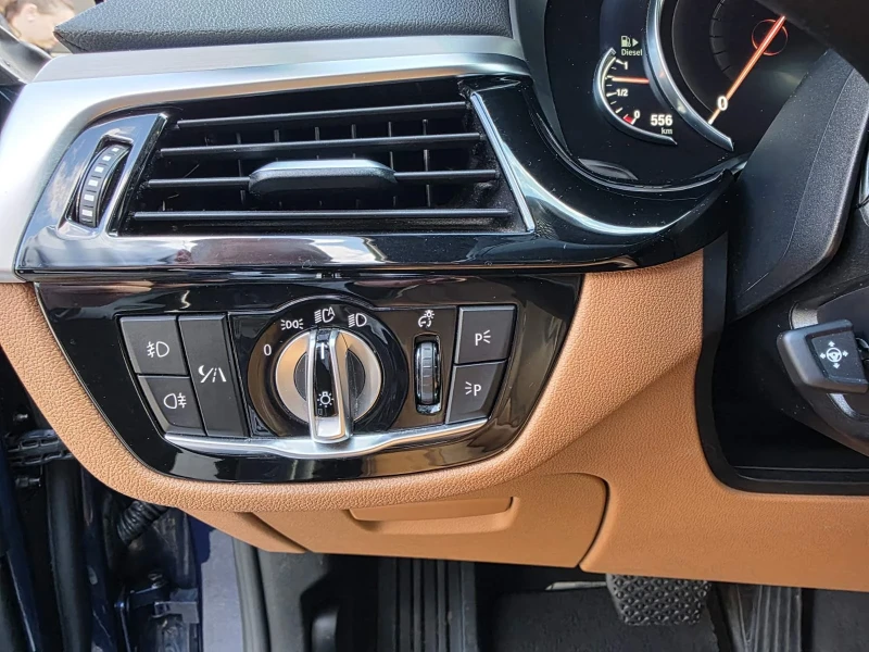 BMW 530, снимка 6 - Автомобили и джипове - 50487854