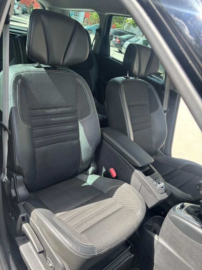 Renault Grand scenic 1.2 TCe 6+ 1, снимка 8 - Автомобили и джипове - 51795468