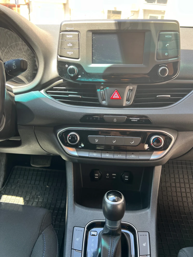 Hyundai I30, снимка 9 - Автомобили и джипове - 52370203