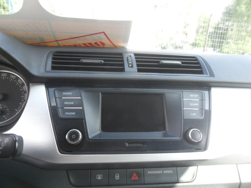 Skoda Fabia 1.2 тдй 95 к.с., снимка 10 - Автомобили и джипове - 52175155