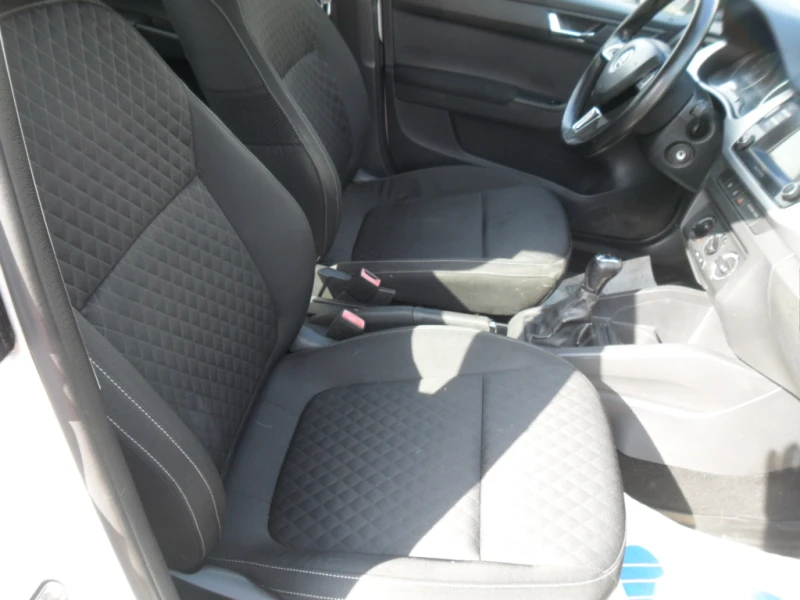 Skoda Fabia 1.2 тдй 95 к.с., снимка 5 - Автомобили и джипове - 52175155