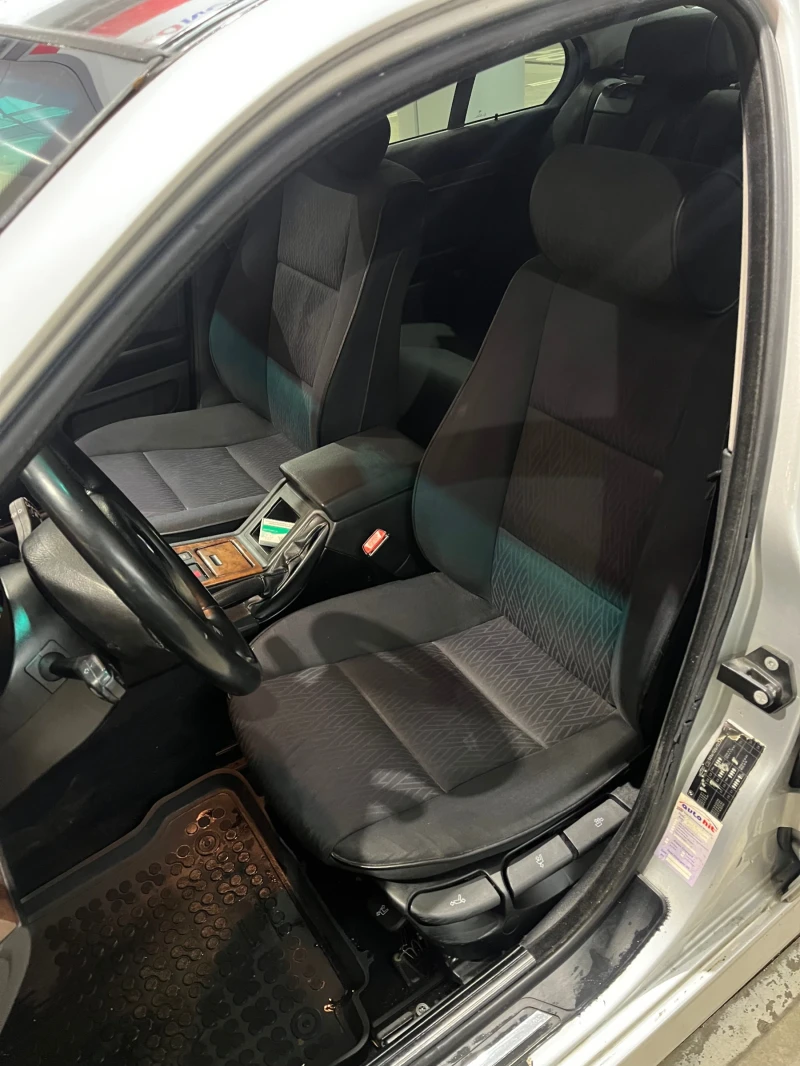 BMW 525 D, снимка 7 - Автомобили и джипове - 53156109