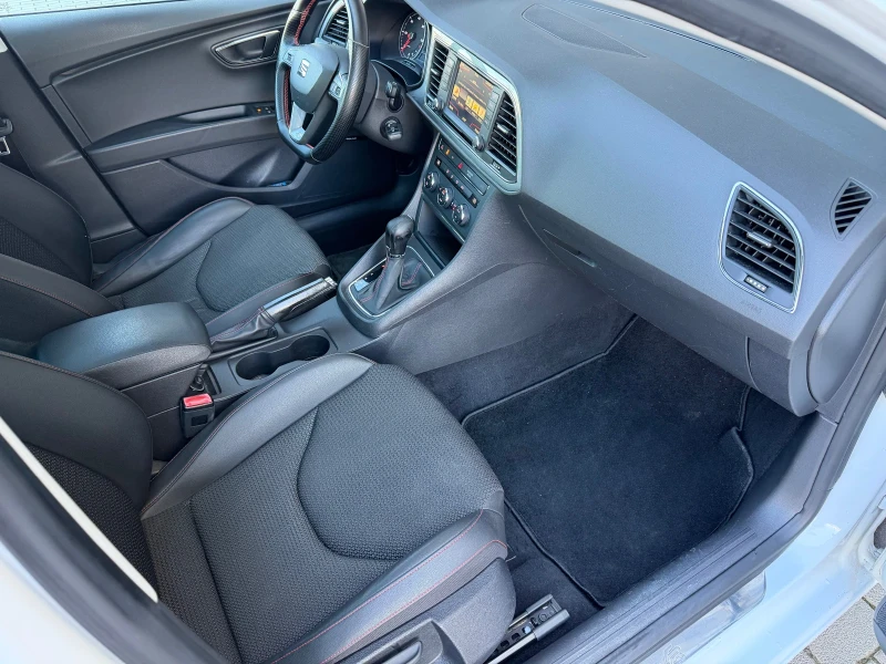 Seat Leon 2.0tdi FR Line / Distronic/ Panorama, снимка 11 - Автомобили и джипове - 53258559