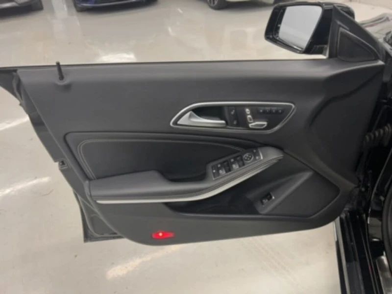 Mercedes-Benz CLA 250 4MATIC* АвтоКредит* (Цена до БГ) , снимка 13 - Автомобили и джипове - 53572551