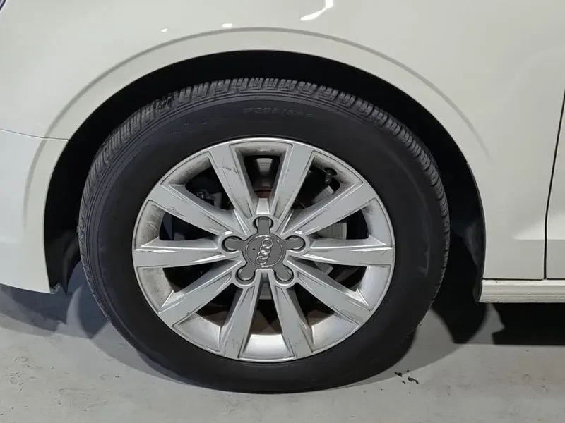 Audi A3 1.6 TDI, снимка 5 - Автомобили и джипове - 55006374