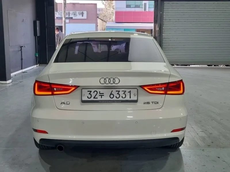 Audi A3 1.6 TDI, снимка 4 - Автомобили и джипове - 55006374