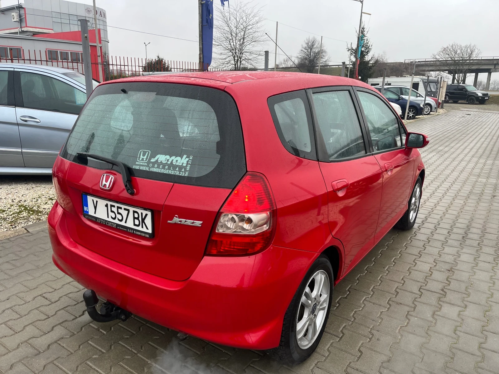 Honda Jazz 1.3* Нови гуми* Обслужена* Фейс* Топ*  - изображение 7