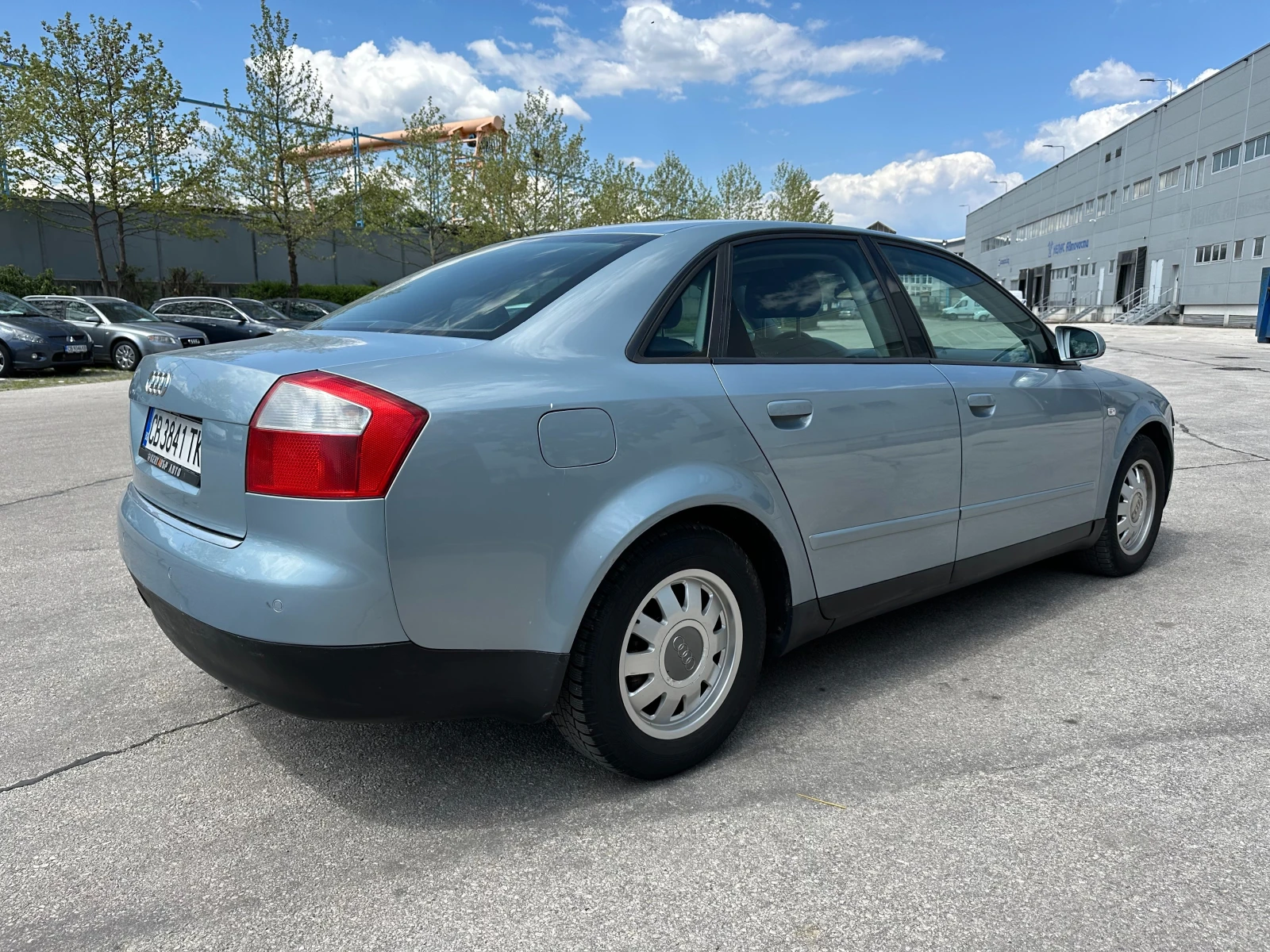 Audi A4 2.0i 131 к.с. - изображение 4