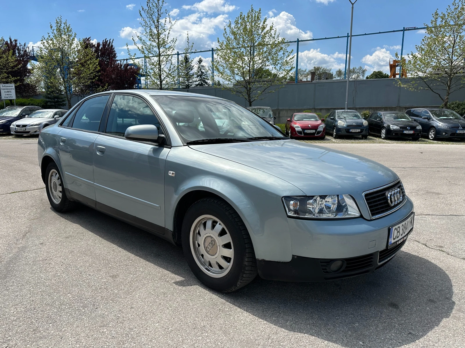 Audi A4 2.0i 131 к.с. - изображение 6