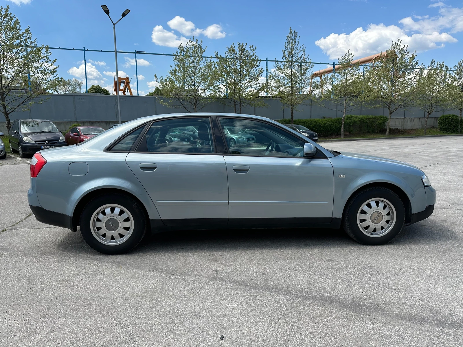 Audi A4 2.0i 131 к.с. - изображение 5