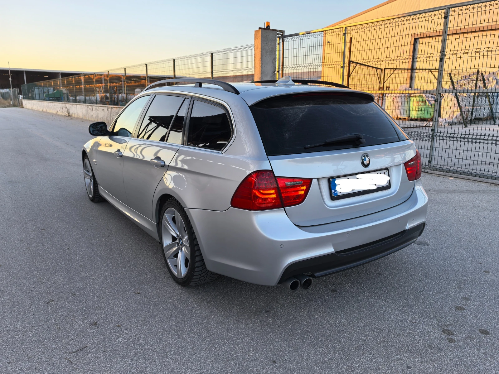 BMW 330 Xdrive, снимка 5 - Автомобили и джипове - 53586073