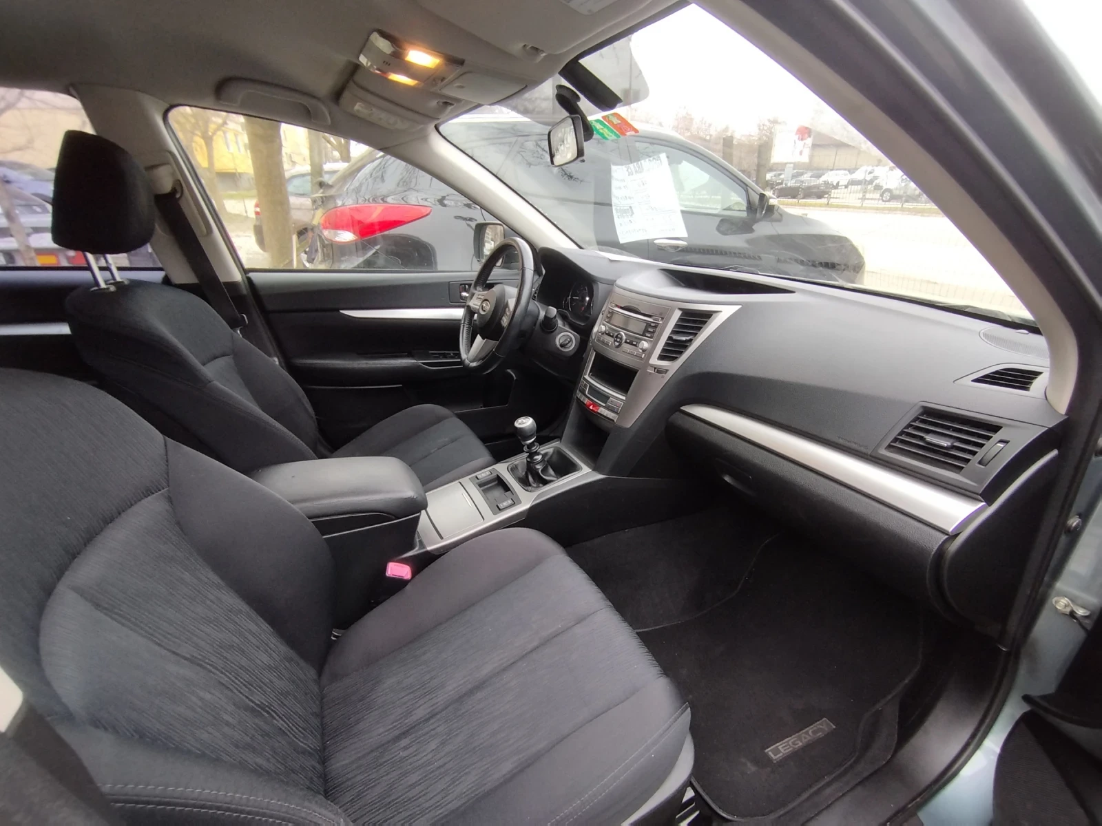 Subaru Legacy 2.0i/Awd/Swiss, снимка 14 - Автомобили и джипове - 52941964