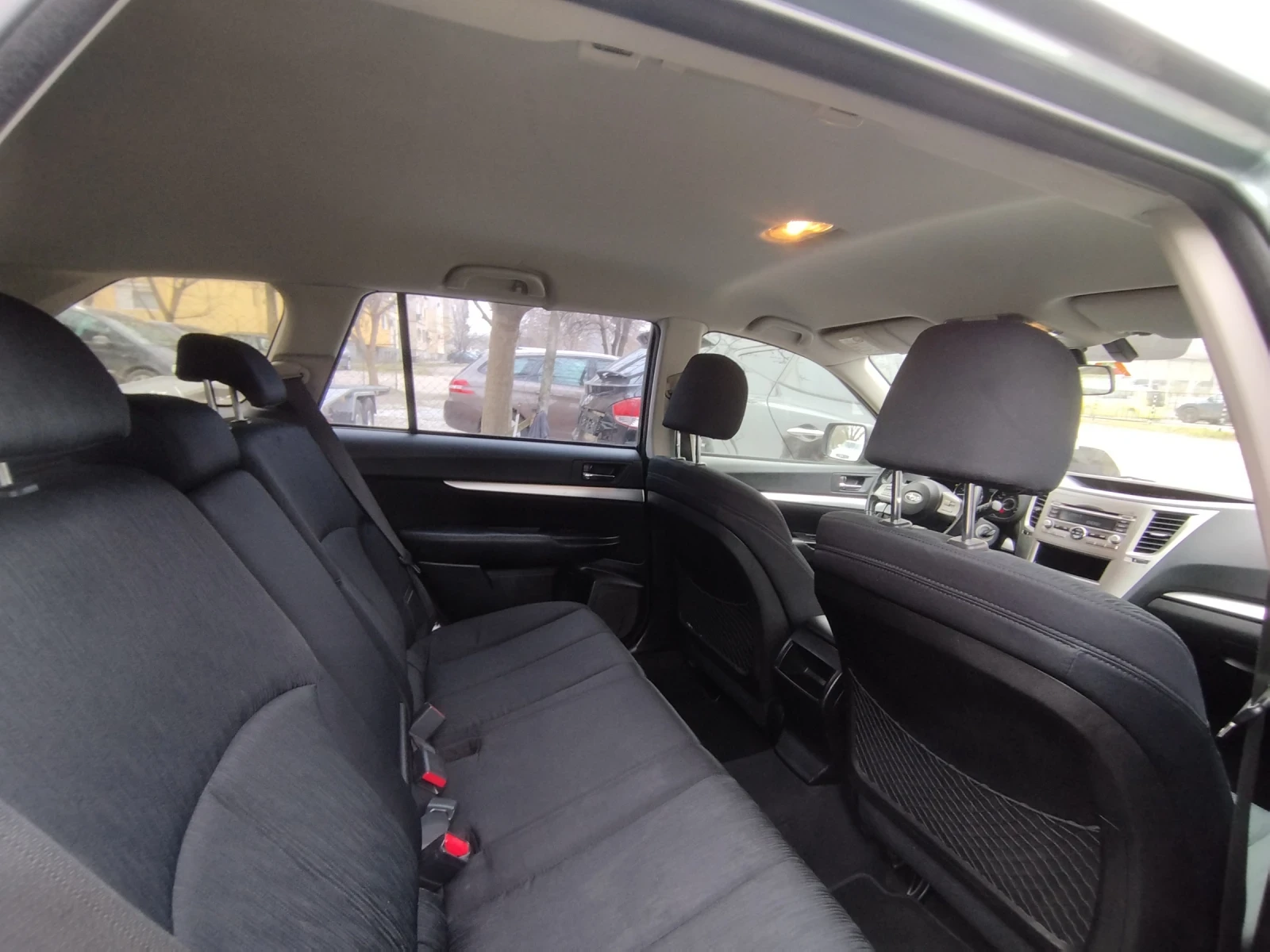 Subaru Legacy 2.0i/Awd/Swiss, снимка 13 - Автомобили и джипове - 52941964