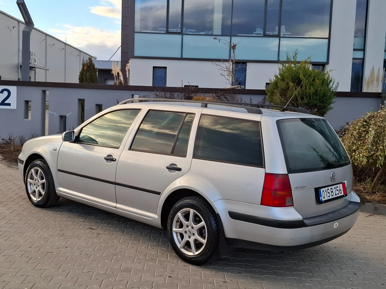 VW Golf 1.9SDI* (70��)* * ��� ����* *  | Mobile.bg � ����������� 12