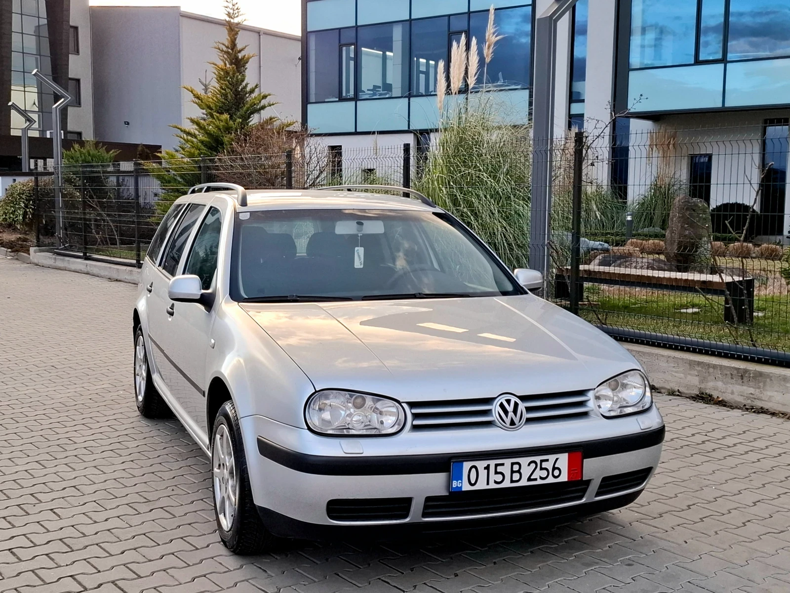 VW Golf 1.9SDI* (70кс)* * НОВ ВНОС* *  - изображение 2