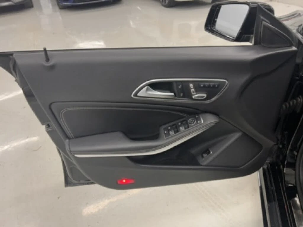 Mercedes-Benz CLA 250 4MATIC* ����������* (���� �� ��)  | Mobile.bg � ����������� 13