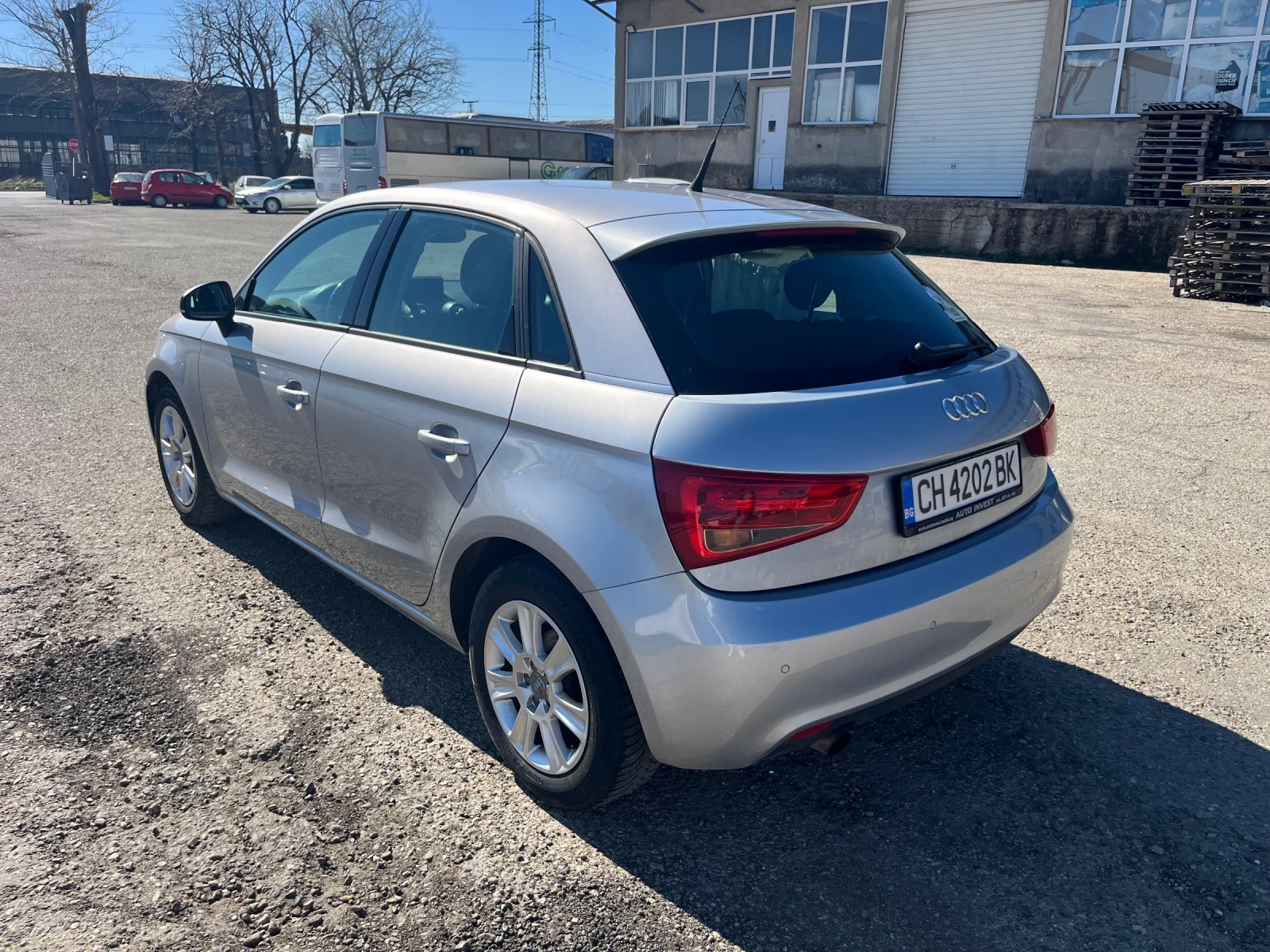 Audi A1 1.6, 90коня, снимка 7 - Автомобили и джипове - 53781227