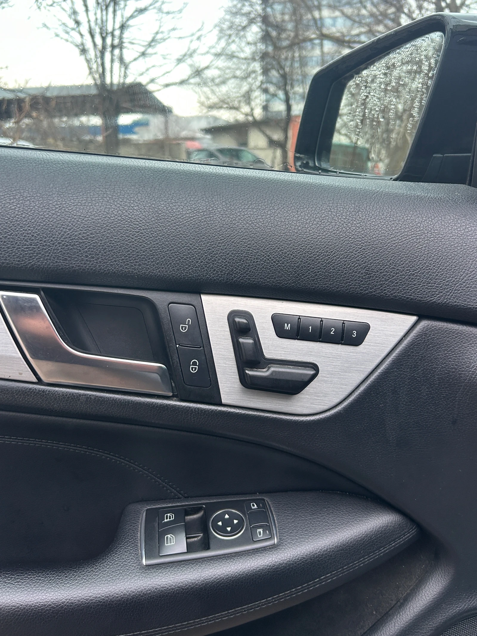 Mercedes-Benz C 250, снимка 6 - Автомобили и джипове - 53819965