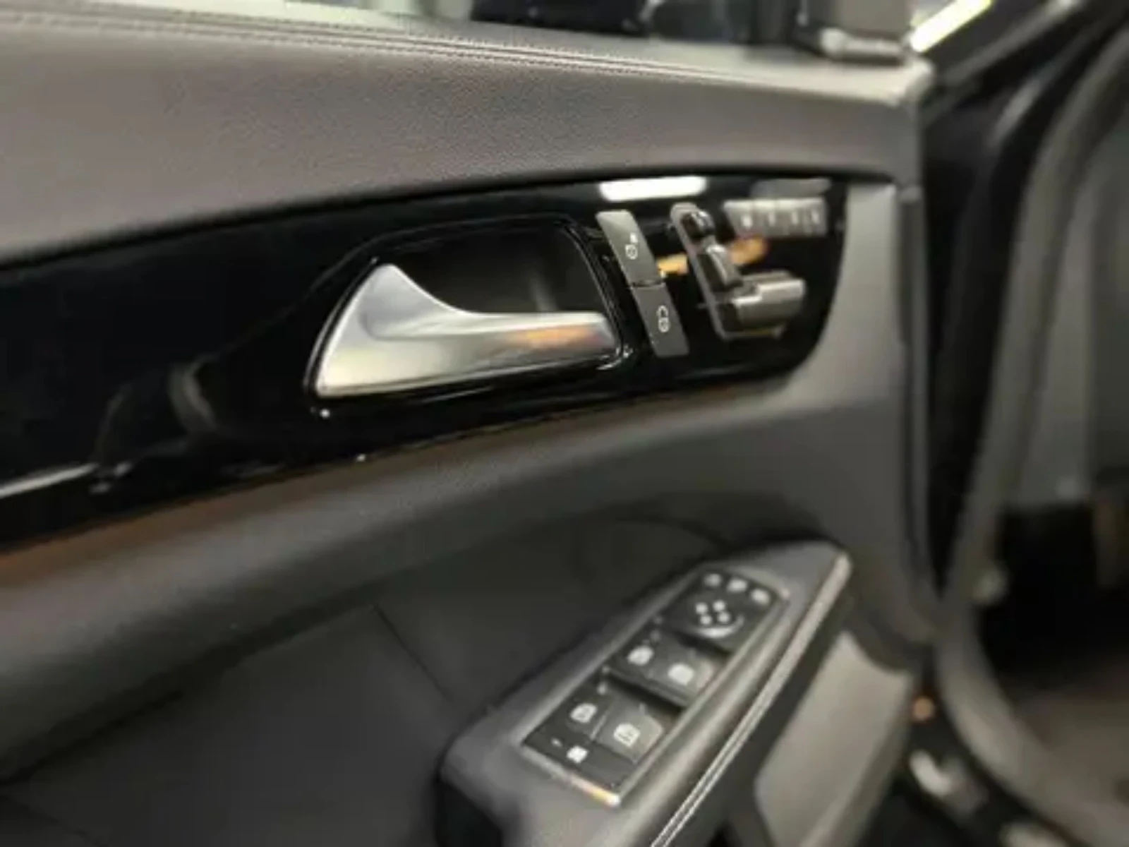 Mercedes-Benz CLS 550 2014/134000KM/MASSAGE/H&K AUDIO/ 4Matic, снимка 12 - Автомобили и джипове - 53987397