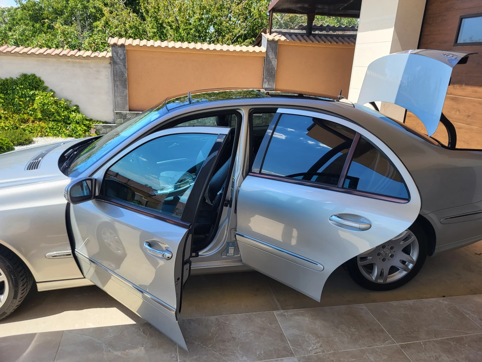 Mercedes-Benz E 270, снимка 2 - Автомобили и джипове - 54015748