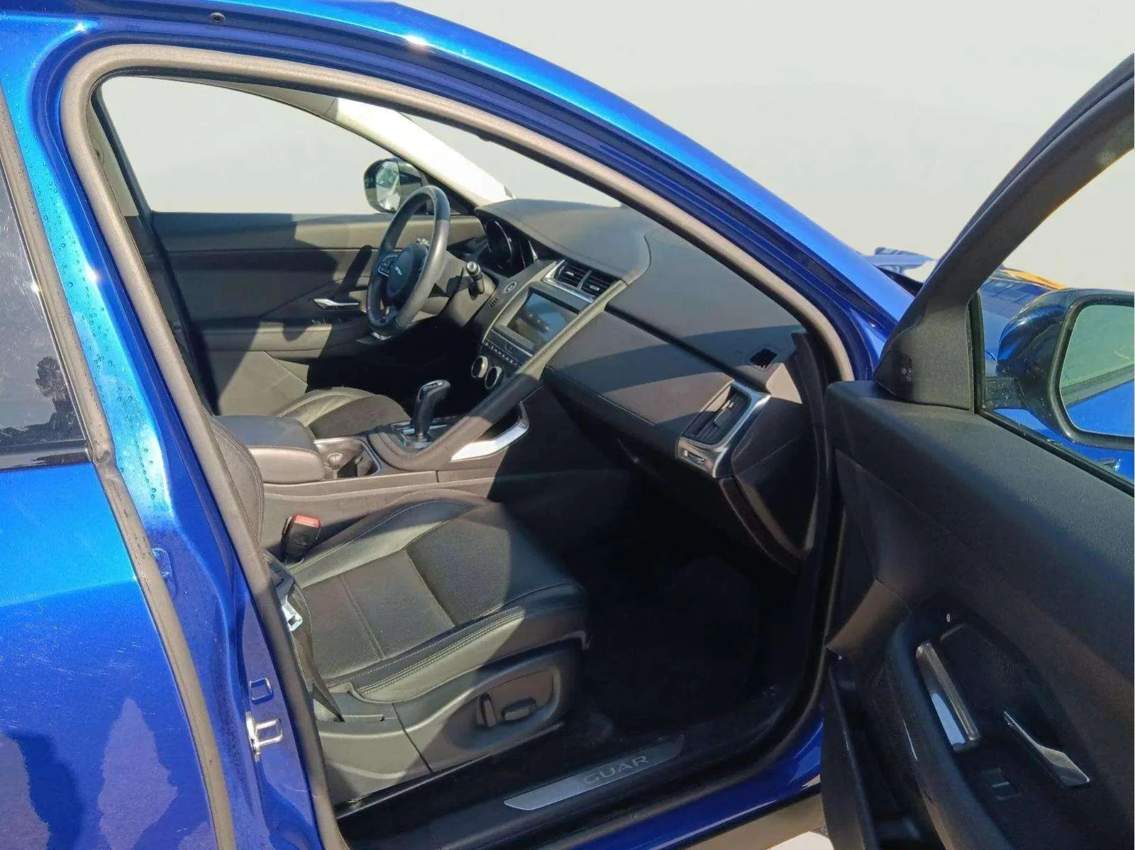 Jaguar E-pace 2.0 D, снимка 9 - Автомобили и джипове - 54348281