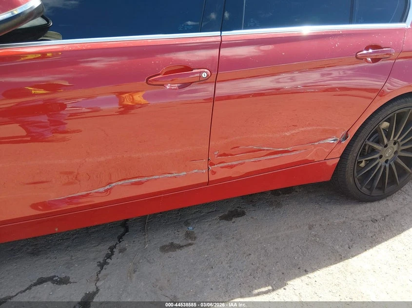 BMW 330 2.0l I, снимка 6 - Автомобили и джипове - 54370967