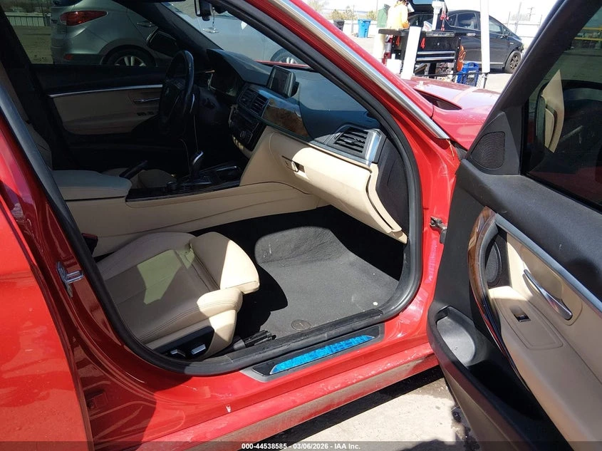 BMW 330 2.0l I, снимка 5 - Автомобили и джипове - 54370967