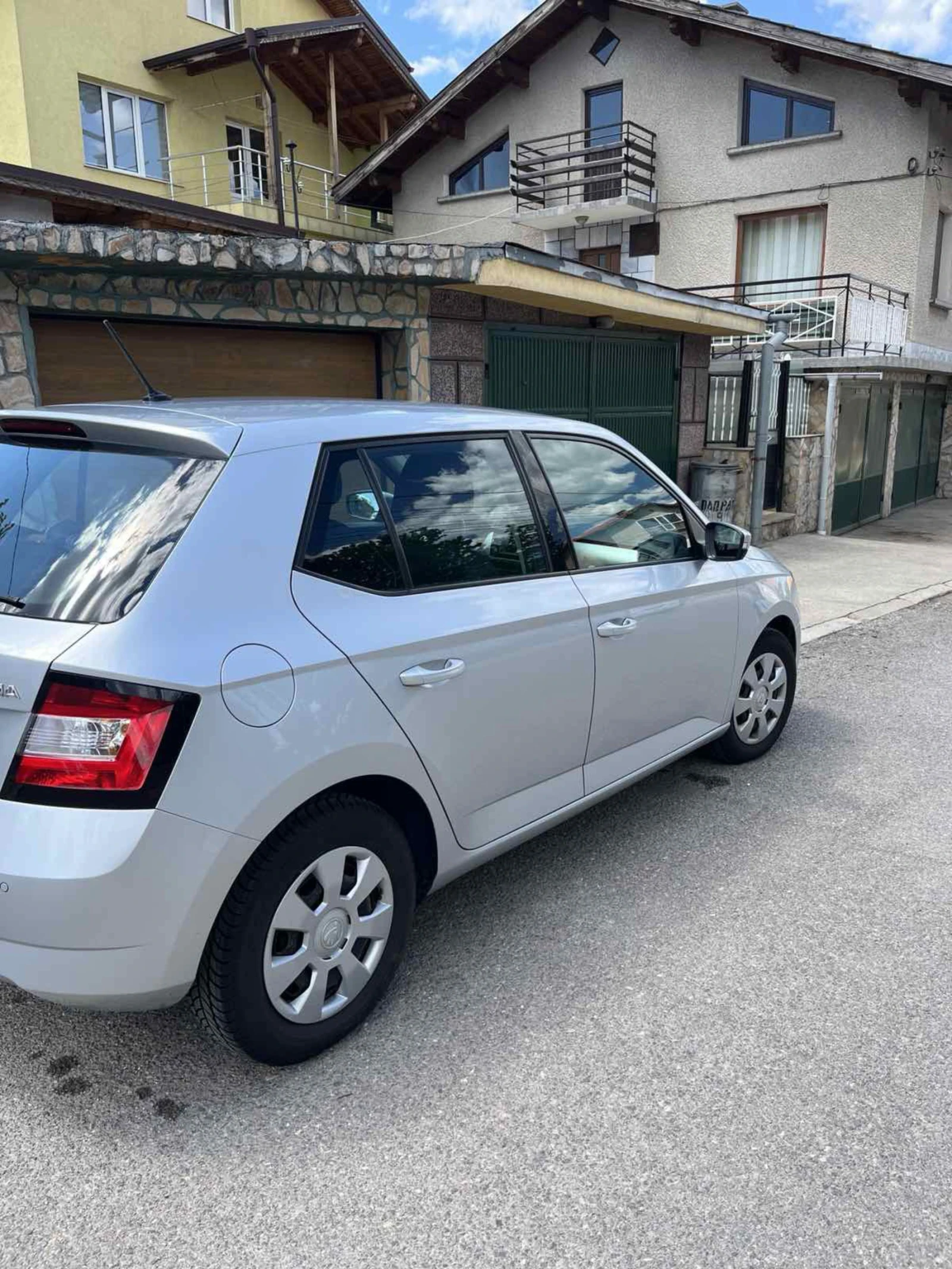 Skoda Fabia, снимка 3 - Автомобили и джипове - 54427722